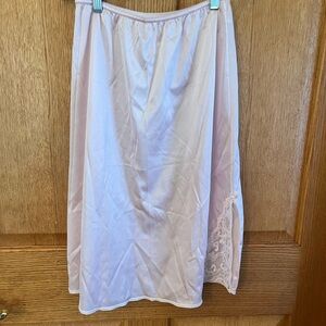 Vintage JCPenney pink lace detail Elegant half slip